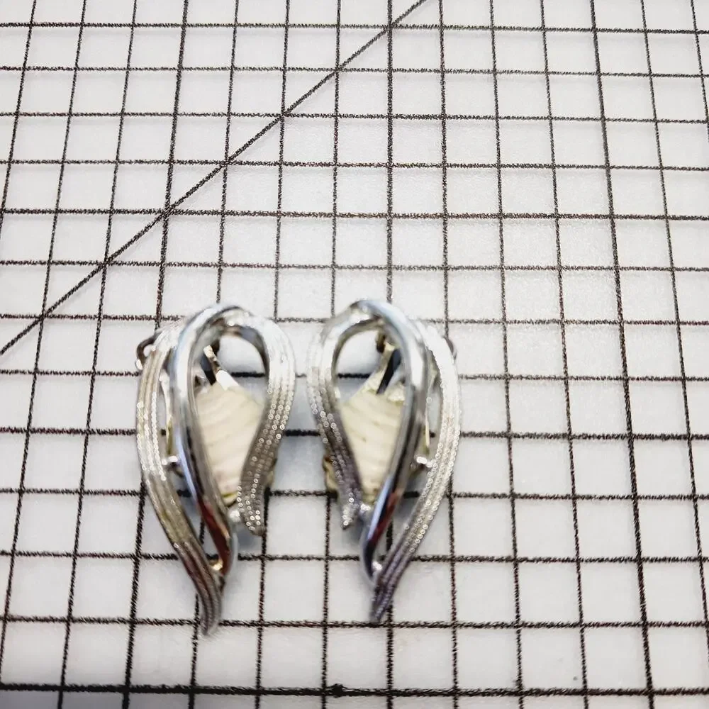 Earrings Clip VTG Sarah Coventry Pat Pend Silver Tone Leaf Leaves Mid Century